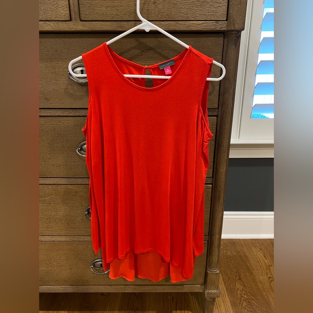 Vince Camuto Top